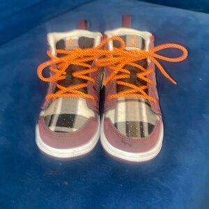 Jordan 1 Mid SE- Toddler 10C- Night Maroon, Black, White, Total Orange